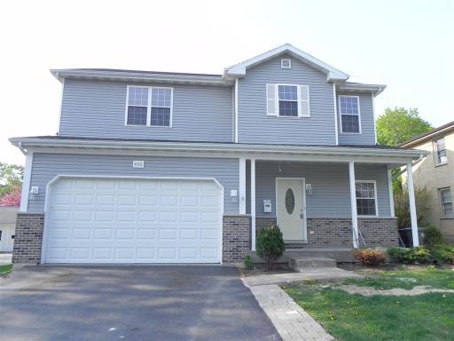 665 Walnut Ave., Elgin, IL 60123