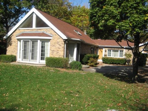 956 Shermer St., Northbrook, IL 60062