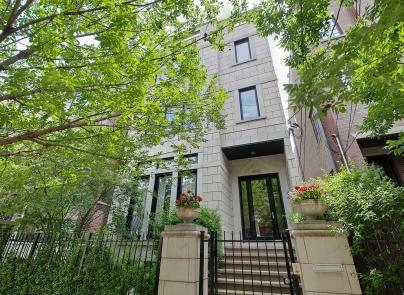 2041 W Churchill St., Chicago, IL 60647