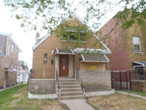 4250 W Thomas St., Chicago, IL 60651