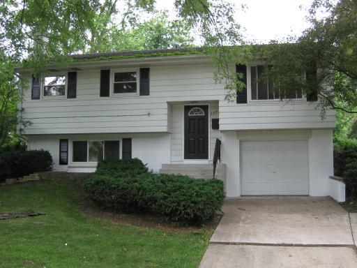 1320 Cabot Ln., Schaumburg, IL 60193