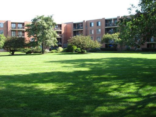 1415 E Central Rd. #411B, Arlington Heights, IL 60005
