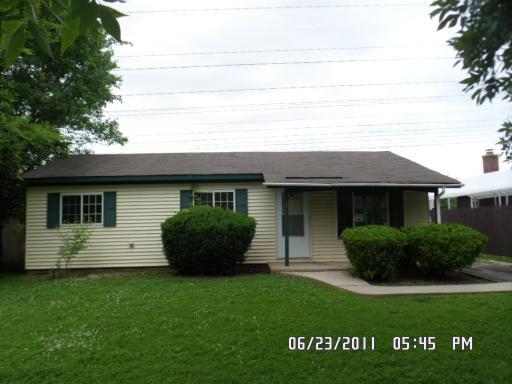 173 Valley Dr., Bolingbrook, IL 60440