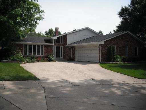 15219 S Bayberry Ct., Orland Park, IL 60462