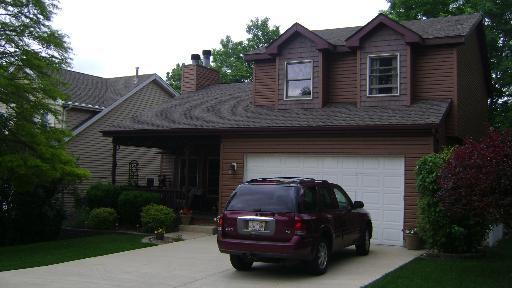 723 East St., Lemont, IL 60439