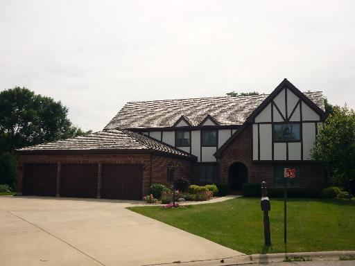6N256 Robert Ct., Medinah, IL 60157