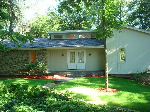21W240 Crescent Blvd., Glen Ellyn, IL 60137