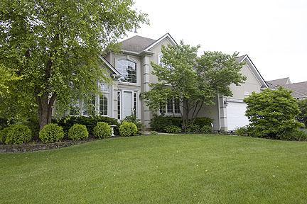 2208 Joyce Ln., Naperville, IL 60540