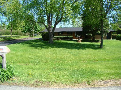 38W116 Richard Rd., Elgin, IL 60124