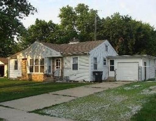 106 S Peck St., Gardner, IL 60424