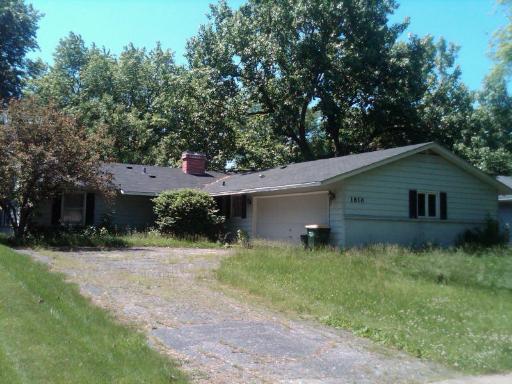 1810 N Ridge Ave., Arlington Heights, IL 60004