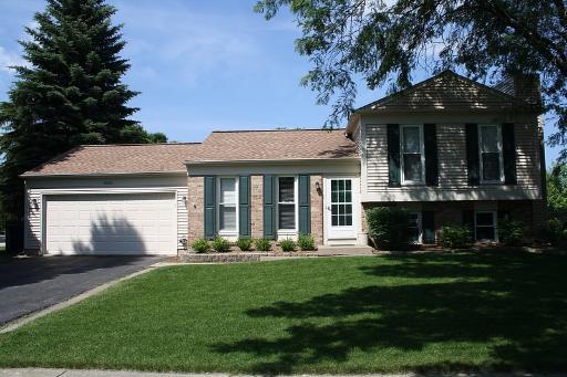 1000 Timberwood Ln., Algonquin, IL 60102