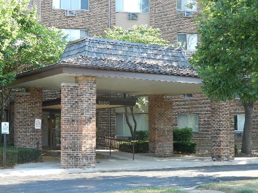 1880 Bonnie Ln. #208, Hoffman Estates, IL 60169