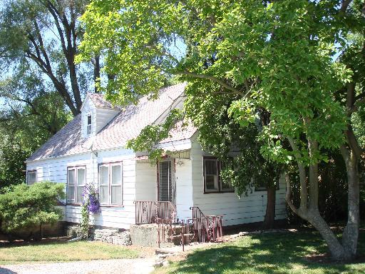 9530 S Mcvicker Ave., Oak Lawn, IL 60453