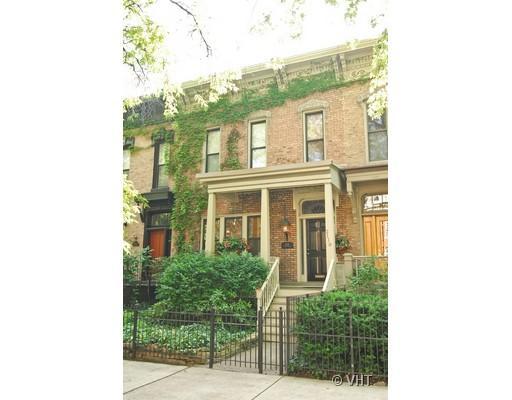 2110 N Fremont St., Chicago, IL 60614