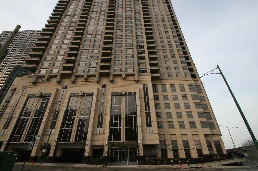 530 N Lake Shore Dr. #2707, Chicago, IL 60611