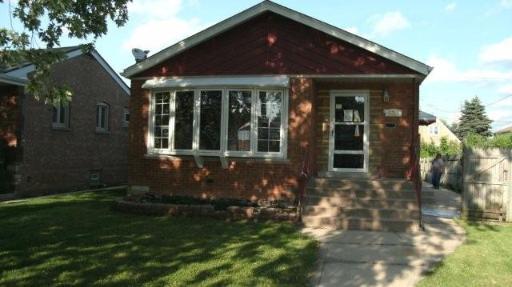 5629 S Menard Ave., Chicago, IL 60638