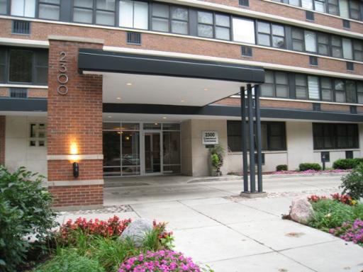 2300 N Commonwealth Ave. #7C, Chicago, IL 60614