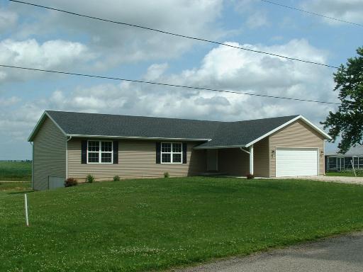 203 Stevenson St., Ohio, IL 61349