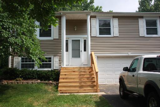 237 E Country Dr., Bartlett, IL 60103