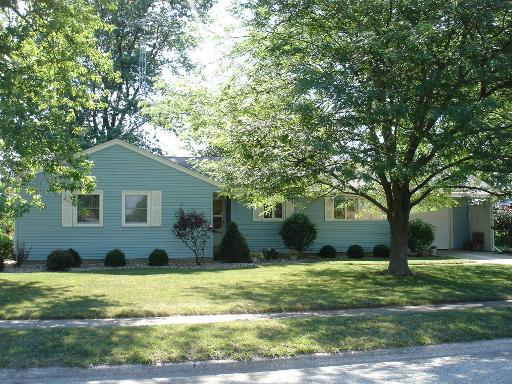 365 N Elm St., Herscher, IL 60941