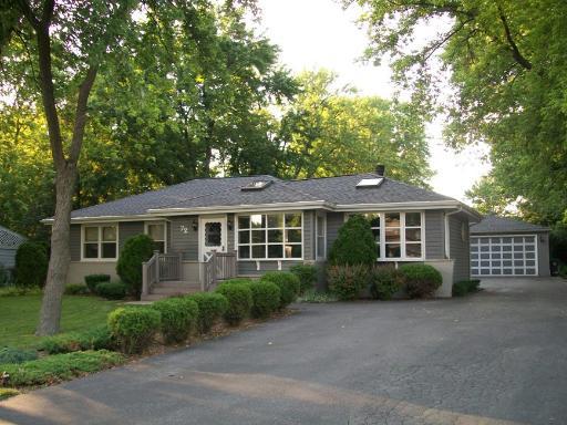 72 W 75th Pl., Willowbrook, IL 60527