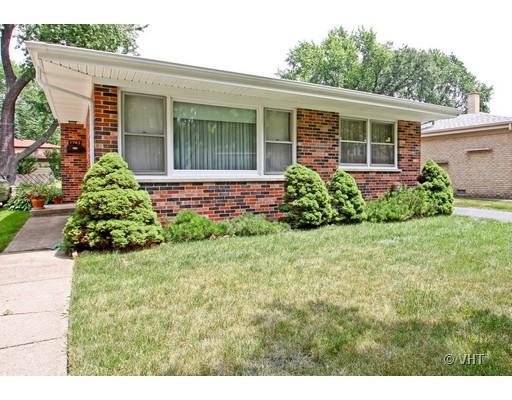 1743 Orchard St., Des Plaines, IL 60018