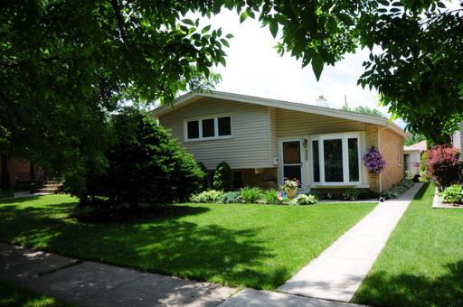 3608 N Hawthorne St., Franklin Park, IL 60131