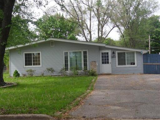 323 John St., North Aurora, IL 60542