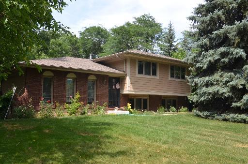 58 79th St., Willowbrook, IL 60527