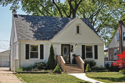 550 Orchard Ct., Des Plaines, IL 60016