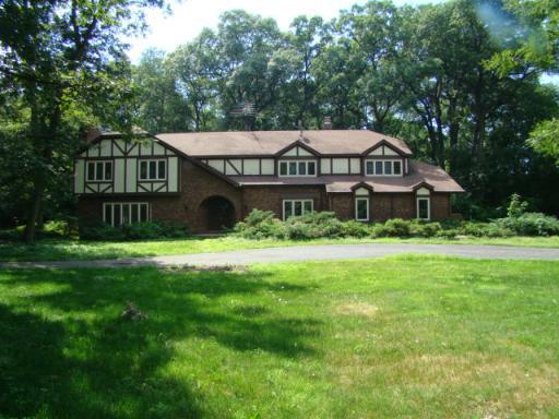 4 Auburn Ln., Barrington Hills, IL 60010