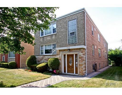 2926 W Touhy Ave., Chicago, IL 60645
