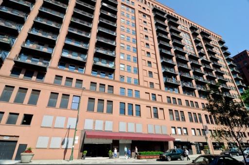 165 N Canal St. #1219, Chicago, IL 60606