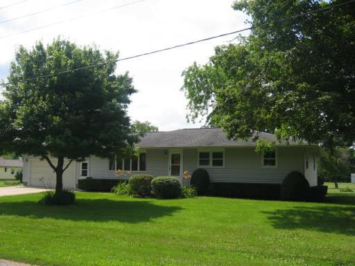 110 W 6th St., Long Point, IL 61333