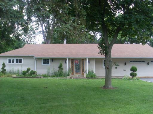 2N030 Virginia Ave., Glen Ellyn, IL 60137