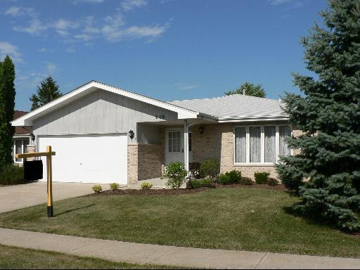 609 Gavin Ave., Romeoville, IL 60446