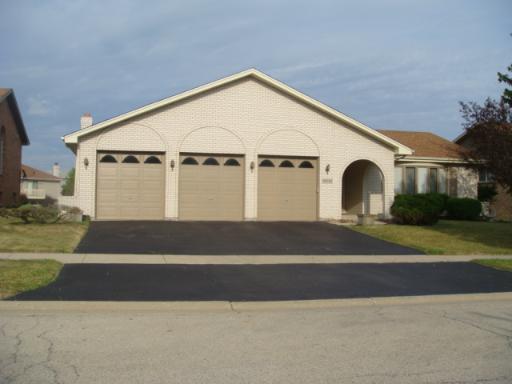 19039 Nightingale Ln., Country Club Hills, IL 60478