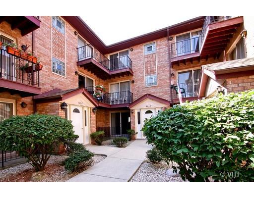 5815 W Higgins Ave. #1E, Chicago, IL 60630