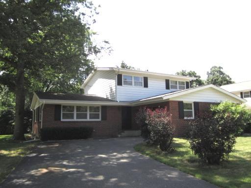 113 Forest Park Rd., Ottawa, IL 61350