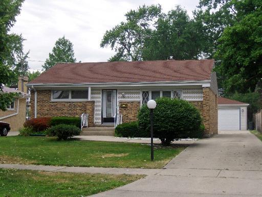 8212 N Ozanam Ave., Niles, IL 60714