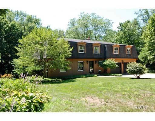 37W551 Crane Ln., St. Charles, IL 60175