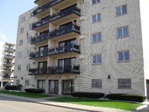 8045 O'connor Dr. #5E, River Grove, IL 60171