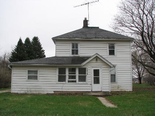 8605 E Madison St., Crystal Lake, IL 60014