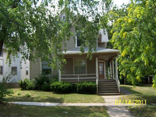 1217 S 6th St., Rockford, IL 61104