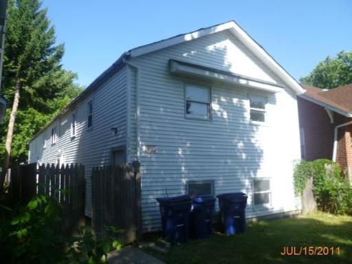 2124 Dewey Ave., Evanston, IL 60201