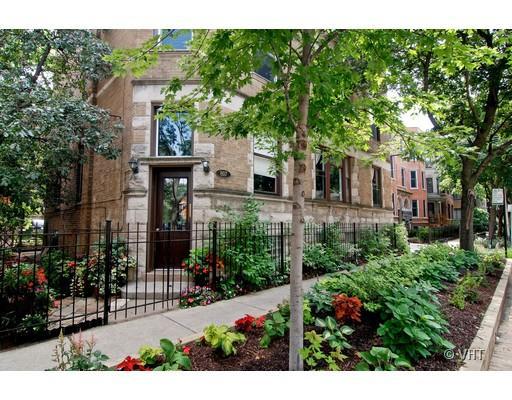 807 W Newport Ave. #1, Chicago, IL 60657
