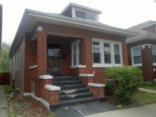 6151 S Mozart St., Chicago, IL 60629