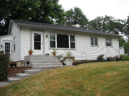 1642 Herbert St., Downers Grove, IL 60515