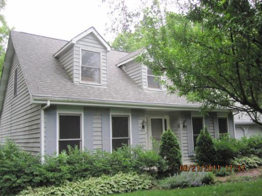 2829 Jackson Dr., Arlington Heights, IL 60004